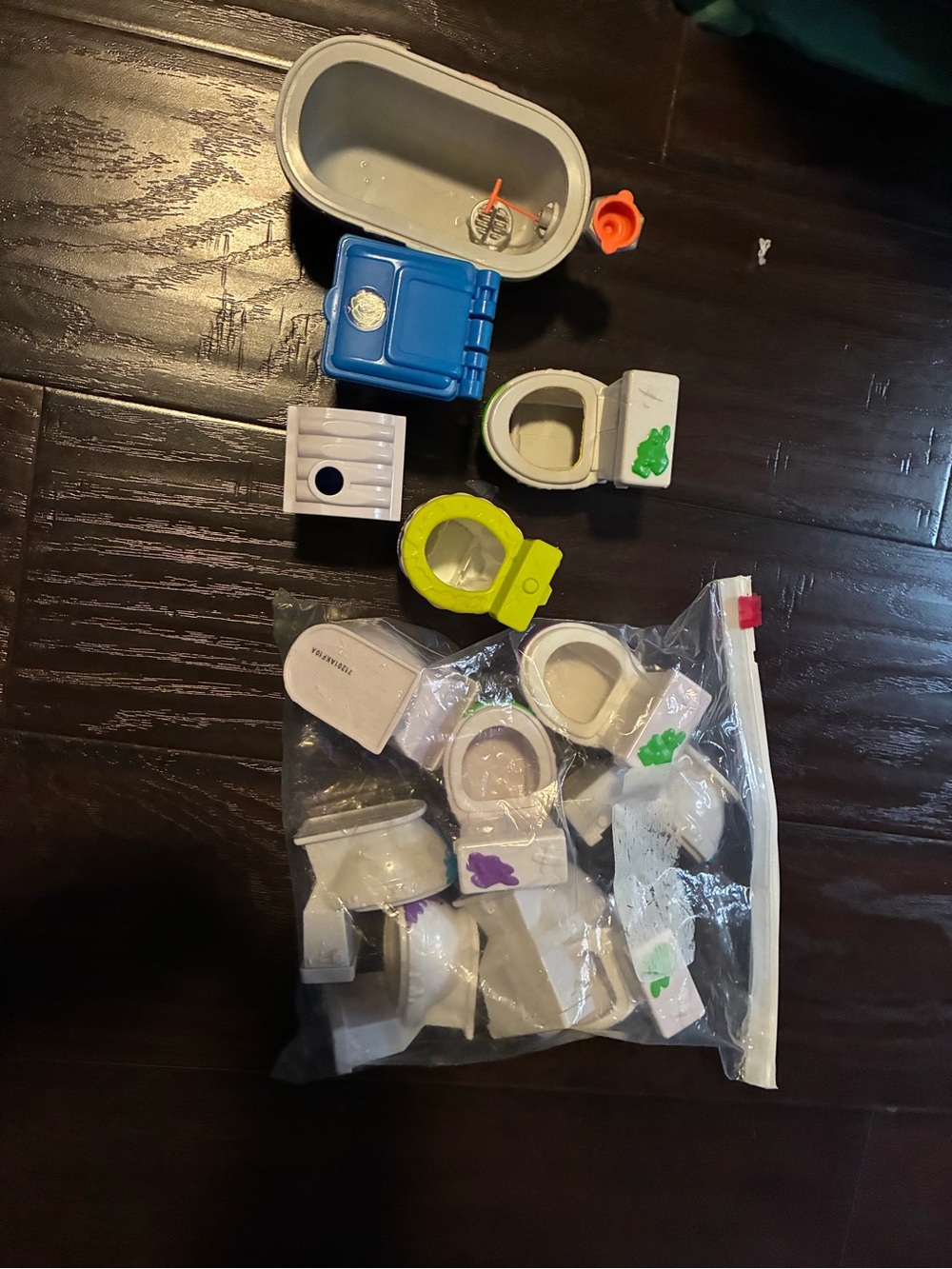 Assorted Force Flush & Grossery Gang Bathroom Accessories